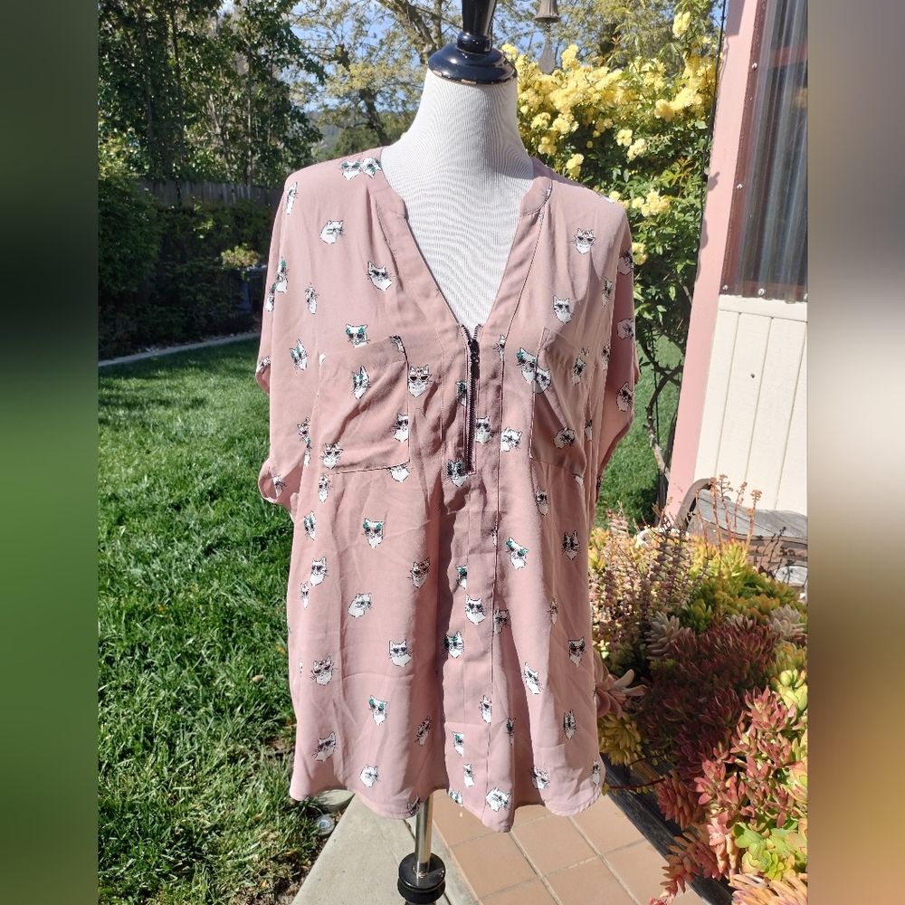 Torrid blouse